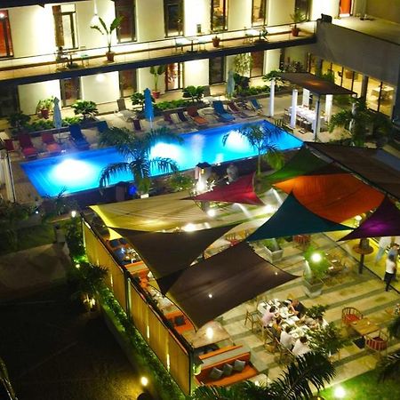 Au Bord De L'Eau Hotel Bamako Exterior foto
